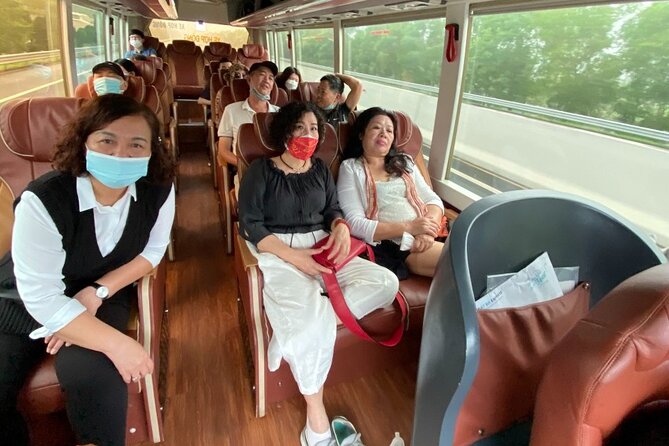 Bus Hanoi to Cat Ba Island with Cat Ba Express - Got Station to Cai Vieng by Speedboat
