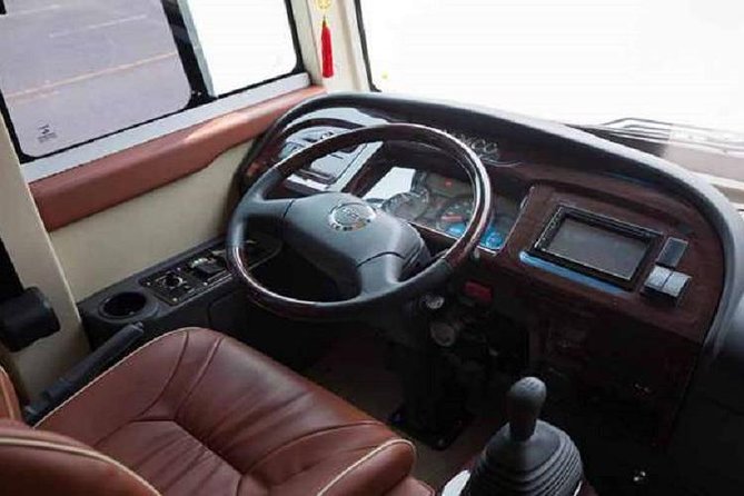 Bus to Cat Ba, Expressway,Speedboat - Leaving Hanoi through the Old Quarter