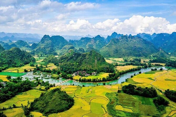 Cao Bang Loop Tour 3D2N by Motorbike, Car or Jeep - Day two: Ma Phuc Pass, Phia Thap, and Angel Eye Mountain