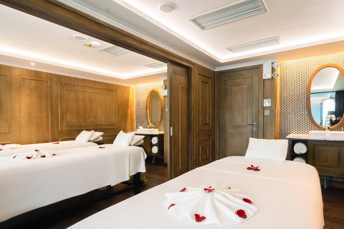 Chill Cruise full-day Explore Halong Bay - Luon Cave by bamboo boat or kayak