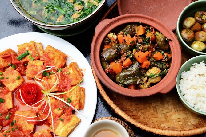 Cooking class with market visit - Cooking bun cha, nem, pho, and summer rolls
