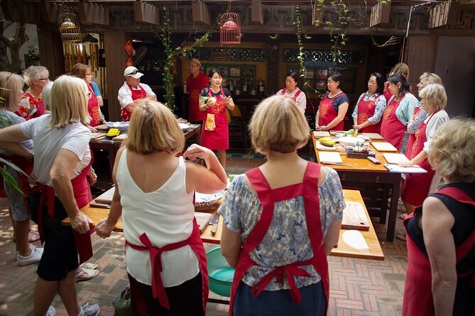Cooking class with market visit - Meeting your guide and getting started