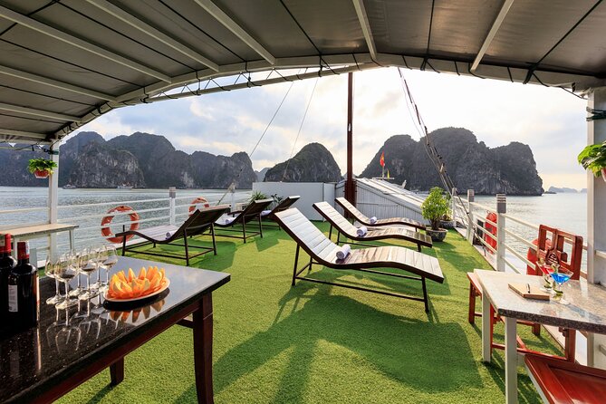 Cozy Bay Classic Cruise 2D1N from Hanoi by Expressway Transfer - The early morning view and pearl farm