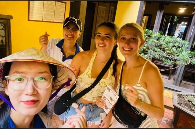 Cultural Exchange with Student Guides - Eating with the students in Hanoi