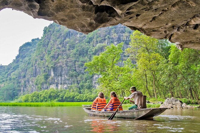 Day Tour at Hoa Lu, Tam Coc and Ninh Binh in Vietnam - Hoa Lu temples and Vietnam’s early capital