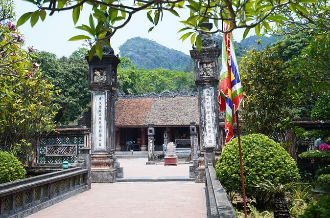 Day Tour at Hoa Lu, Tam Coc and Ninh Binh in Vietnam - Tam Coc by sampan through three caves