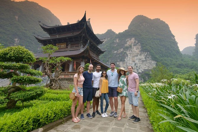 Day tours from Hanoi city (PRIVATE TOUR) - Trang An by boat