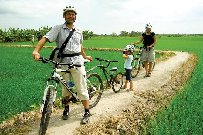 Day tours from Hanoi city (PRIVATE TOUR) - Tam Coc by small boat and bicycle