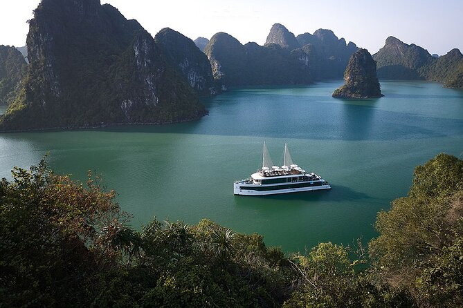 DELUXE Halong Cruise 1 Day Tour From Hanoi - Daily Operated - Halong Bay, caves, and karst islands
