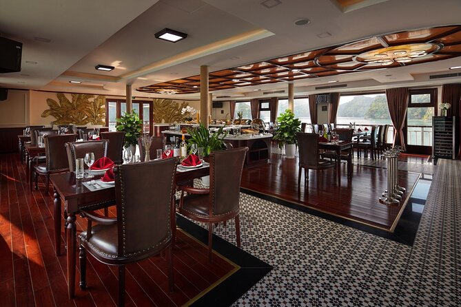 Dora Cruise - Luxury 5 Star Cruise in Halong Bay & Lan Ha Bay (2D1N) - Afternoon through Lan Ha Bay