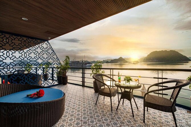 Doris 5 Star Cruise 2 Days 1 Night(Ha Long Bay+Lan Ha Bay) - Brunch, checkout, and the ride back to Hanoi