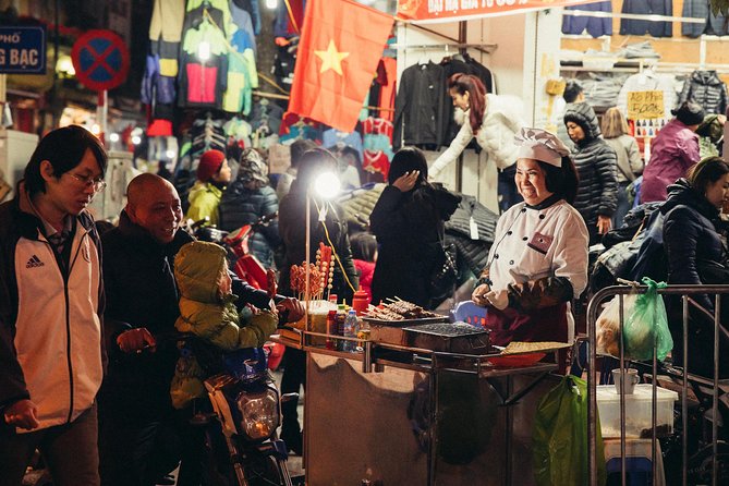 Drinks & Bites in Hanoi Private Tour - The red bridge and Ngoc Son stories