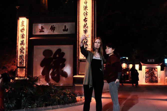 Drinks & Bites in Hanoi Private Tour - Side streets, a small temple, and the value of a private host