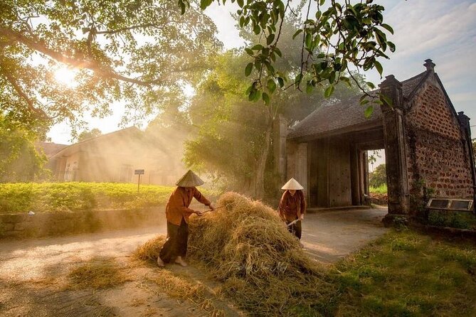 Duong Lam Ancient Village Private Tour: Ancient Vestage, Fortress - Why Duong Lam feels different from Hanoi