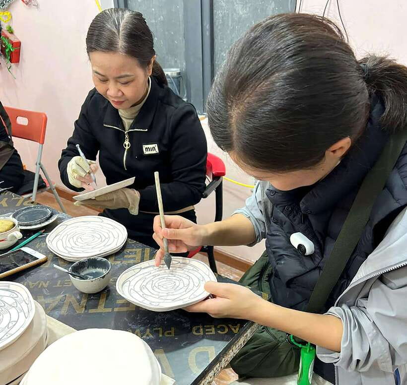 Experience the Art of Ceramic Painting | Hanoi’s Old Quarter - The value of $28 in central Hanoi