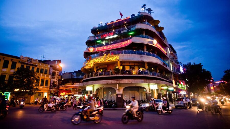 Explore Hanoi Old City By Cycling Tour With Small Groups - Long Bien Bridge and Hanoi’s river edge