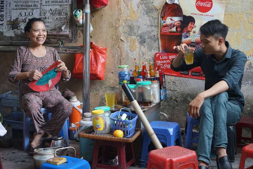 Explore Hanoi Old City By Cycling Tour With Small Groups - Old Quarter lanes, Hanoi Church, and Train Street