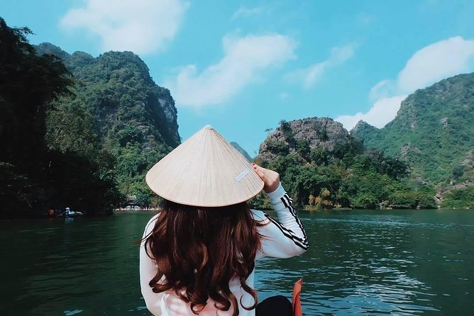 Exploring Bai Dinh Pagoda -Trang An -Mua Cave with Buffet Lunch 1 Day From Hanoi - The 500 steps to Lying Dragon Mountain