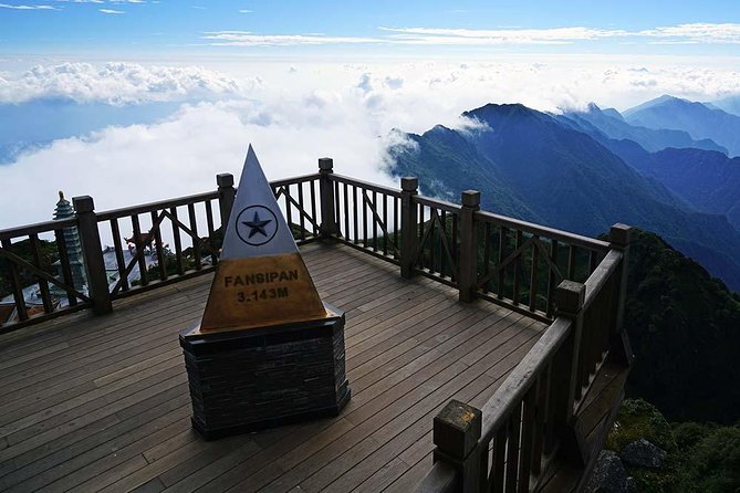Fansipan Peak And Cat Cat Village In 2D1N From Hanoi - Arriving in Sapa and Settling In
