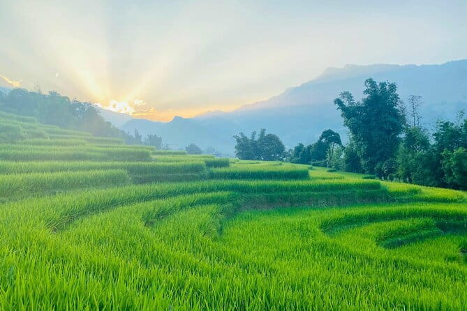 From Hà Nội ; Mu Cang Chai 3 Days 2 Nights By Car and Trekking - Day two: La Pan Tan and the Mam Xoi terraces