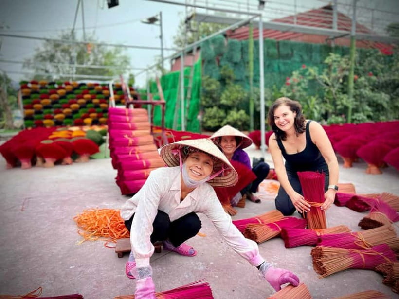 From Ha Noi: Perfume Pagoda & Quang Phu Cau Incense Village - A slow boat through limestone country