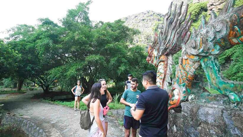 From Hanoi: 1-Day Ninh Binh Highlights Tour with Lunch - Why Ninh Binh makes a strong day trip from Hanoi