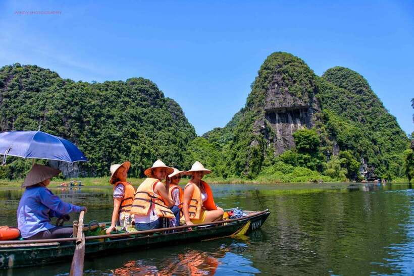 From Hanoi: 1-Day Ninh Binh Highlights Tour with Lunch - The morning ride and Hanoi pickup