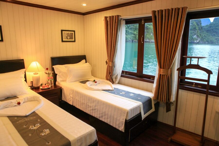 From Hanoi: 2-Day & 1 Night Halong Bay Tour - Surprise Cave on the second morning
