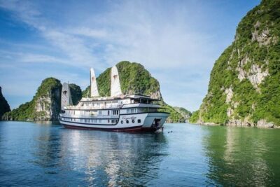 2-Day Bai Tu Long Bay Luxury Cruise with Jacuzzi