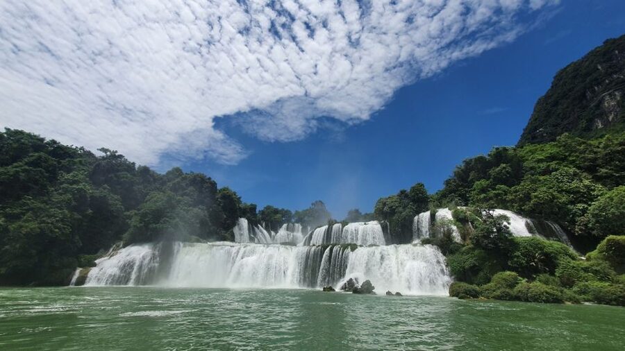 From Hanoi: 2-Day Ban Gioc Waterfall Tour - Who should book this Cao Bang tour?