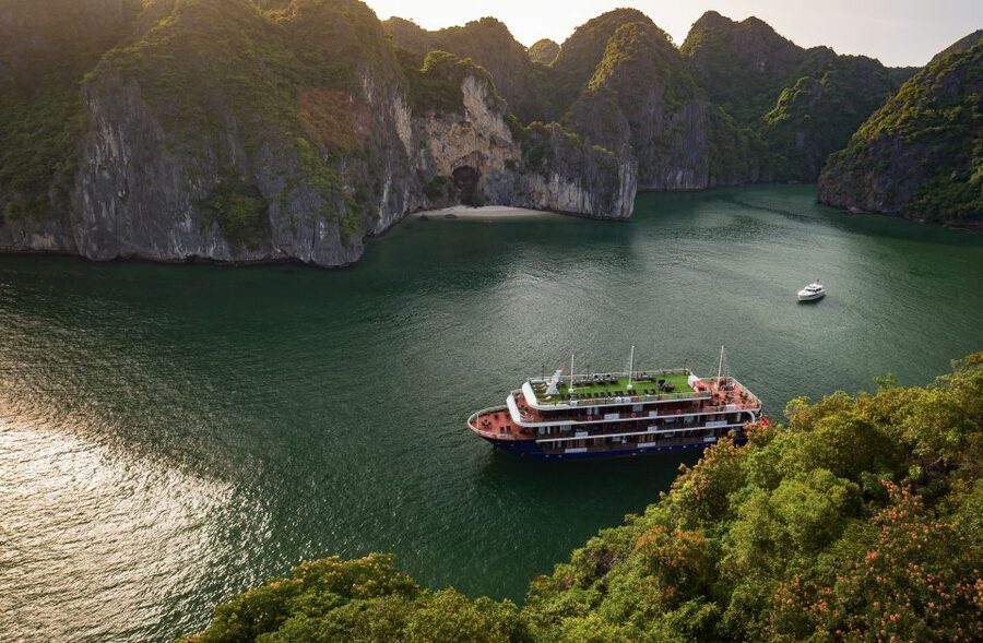 From Hanoi: 2-Day Halong and Lan Ha Bay La Pandora Cruise - The final lunch and return to Hanoi