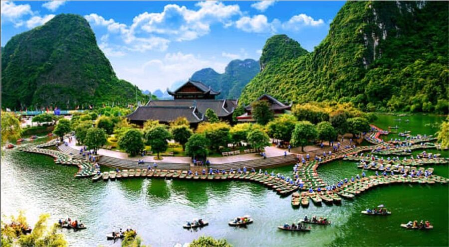 From Hanoi: 2-Day Ninh Binh Tour with Ha Long Bay Cruise - Mua Cave and the nearly 500-step climb