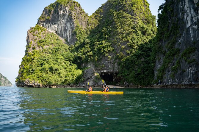From Hanoi: 2D1N Ha Long Bay Deluxe Cruise with Bus Limousine - Sung Sot Cave and the panoramic view outside