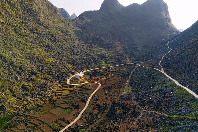 From Hanoi: 3-Day Motorbike Ha Giang Loop with Easy Rider - Day one: Bac Sum Pass, Heaven Gate, and Dong Van