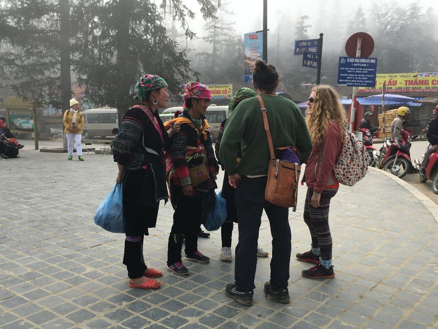 From Hanoi: 3-Day Sapa Trekking with Limousine Transfer - Cat Cat Village and the first 4-kilometer walk