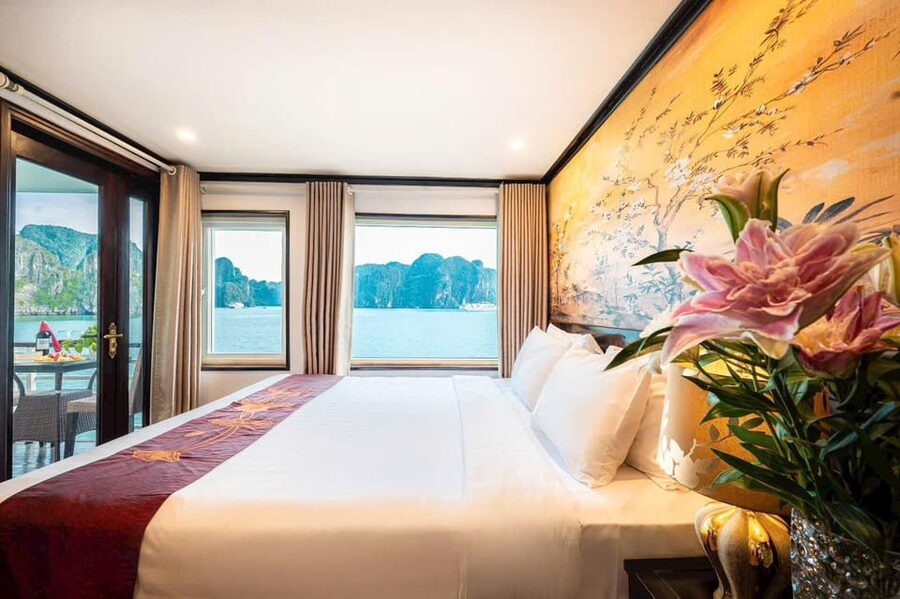 From Hanoi : 4-day Ninh Binh-Halong Bay Cruise with Balcony - Food, transport, and what is included