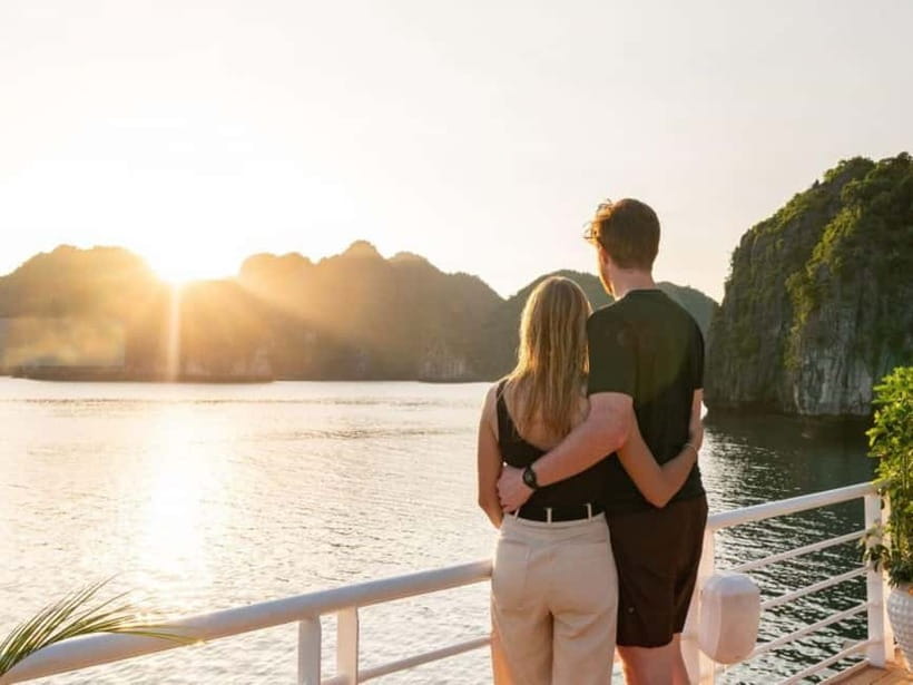 From Hanoi : 4-day Ninh Binh-Halong Bay Cruise with Balcony - Who will enjoy this trip most