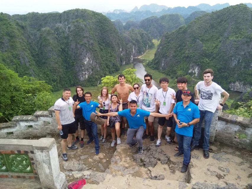From Hanoi: Bai Dinh, Trang An, and Mua Cave Full-Day Tour - Mua Cave and the 500-step climb