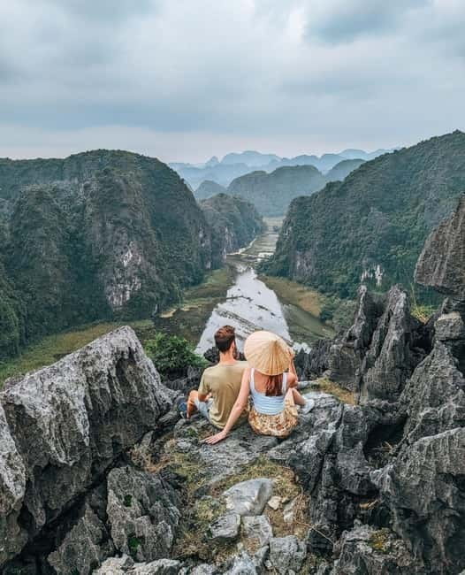 From Hanoi: Bai Dinh,Trang An and Mua Cave Trip - Guides, group size, and organization