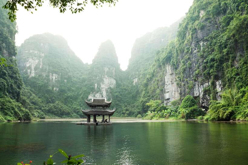 From Hanoi: Bai Dinh, Trang An Mua Cave - A Scenic Day Tour - Should you book it?