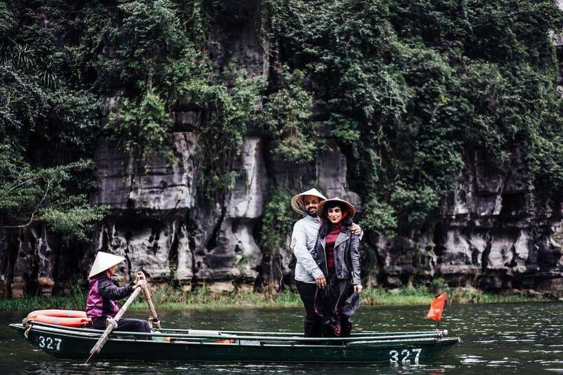 From Hanoi: Bai Dinh, Trang An Mua Cave - A Scenic Day Tour - Bai Dinh and its enormous Buddhist complex