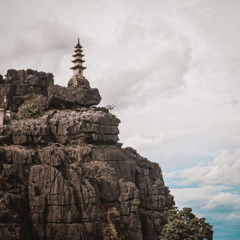 From Hanoi: Bai Dinh, Trang An Mua Cave - A Scenic Day Tour - The two-hour road to Ninh Binh