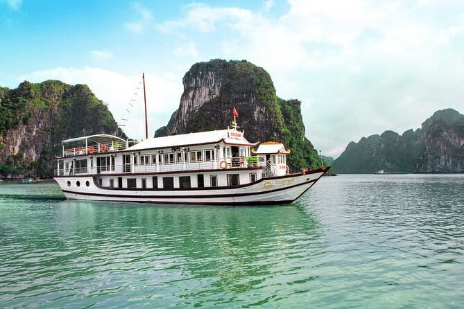 From Hanoi: Ha Giang Loop Tour 3 Nights 2 Days with Motorbike/Car - Dong Van Karst Plateau and the overnight homestay