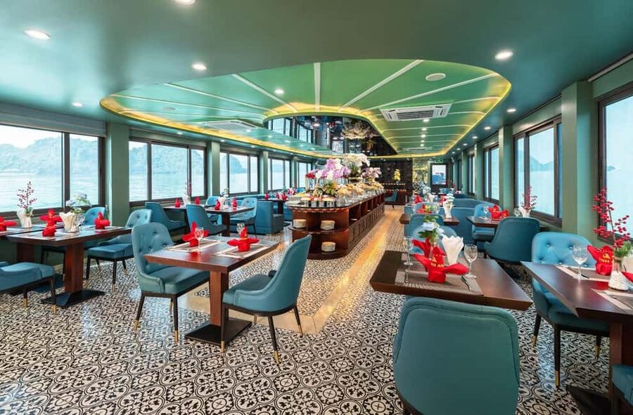 From Hanoi: Ha Long Bay 1 Day Tour With A Luxury Cruise - An eight-dish lunch with moving views