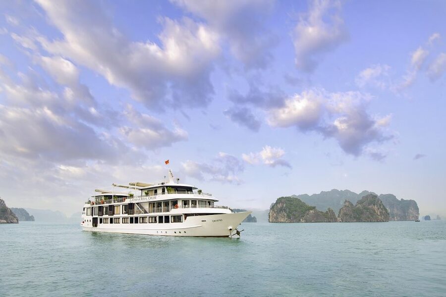 From Hanoi: Ha Long Bay 3-Day 5 Star Cruise with Balcony - Sung Sot Cave and Titop Island on the first afternoon
