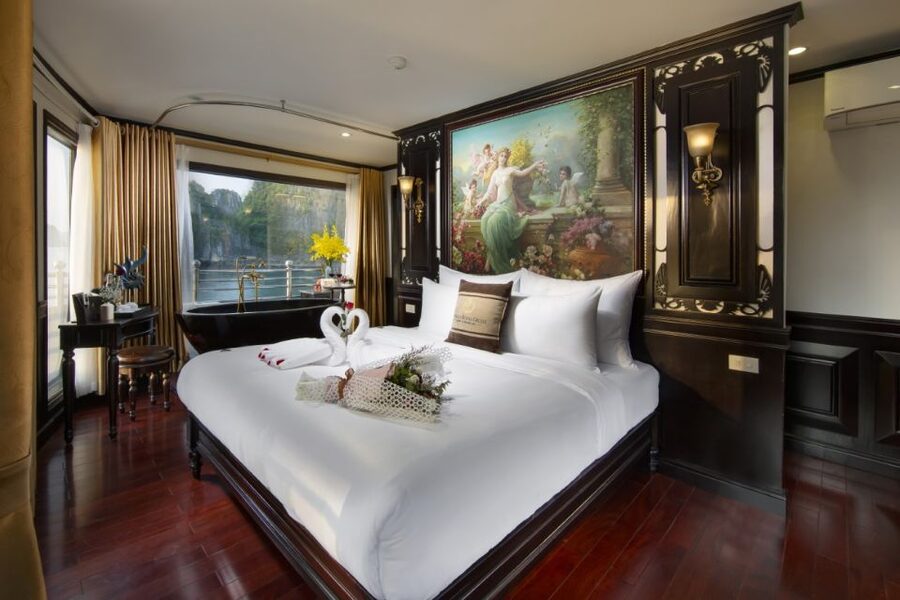 From Hanoi: Ha Long Bay 3-Day 5 Star Cruise with Balcony - What the cabin and onboard routine are like