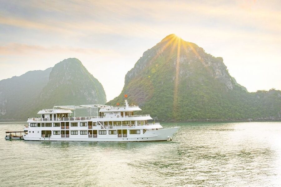 From Hanoi: Ha Long Bay 3-Day 5 Star Cruise with Balcony - Should you book this Ha Long Bay cruise?