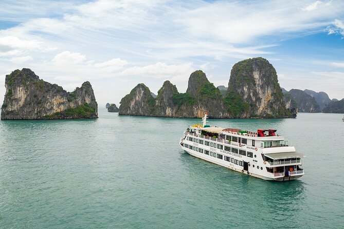 From Hanoi: Ha Long Bay Day tour 4-Star with Kayaking - Lunch on the Reina Cruise