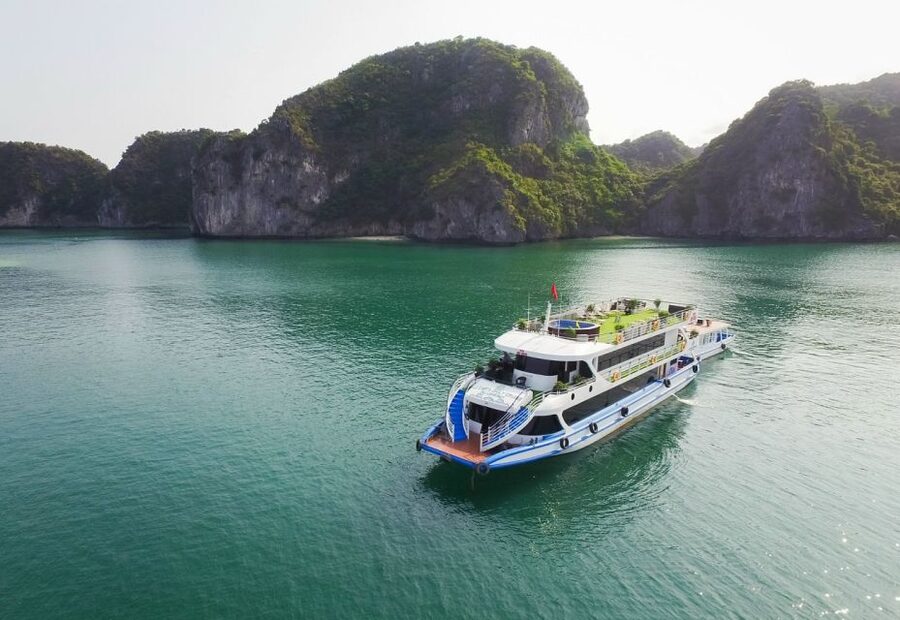 From Hanoi: Ha Long Bay Luxury Cruise Day Tour with Jacuzzi - What the $63 price really buys you