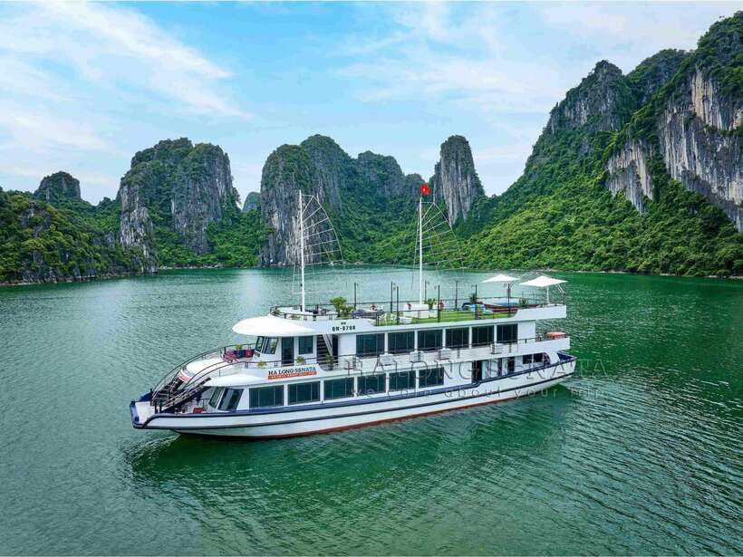 From Hanoi: Ha Long Bay Luxury Cruise with Big & Small Group - What this Ha Long Bay day cruise really offers